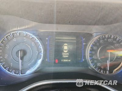 Zdjęcie 9 z 13 samochodu: 2015 CHRYSLER 200 LIMITED VIN:1C3CCCAB1FN580641 - miniatura