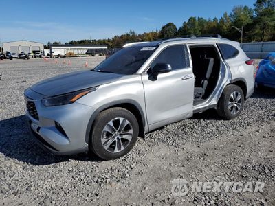2022 TOYOTA HIGHLANDER XLE 5TDGZRAH8NS140704 - główne zdjęcie licytacji z USA - miniatura