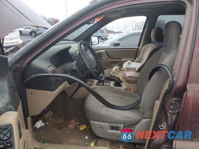 Zdjęcie 7 z 13 samochodu: 1999 JEEP GRAND CHEROKEE LAREDO VIN:1J4GW58SXXC566847 - miniatura