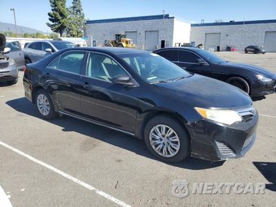Czwarte zdjęcie samochodu z boku: 2012 TOYOTA CAMRY BASE VIN:4T4BF1FKXCR200078 - miniatura