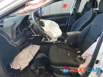 Zdjęcie 7 z 11 samochodu: 2019 HYUNDAI ELANTRA SEL VIN:5NPD84LF7KH471912 - miniatura