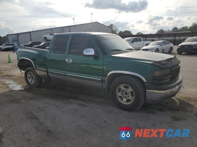 Czwarte zdjęcie samochodu z boku: 1999 CHEVROLET SILVERADO C1500 VIN:2GCEC19T8X1179953 - miniatura
