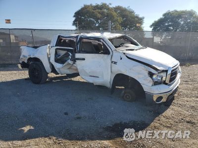Czwarte zdjęcie samochodu z boku: 2013 TOYOTA TUNDRA CREWMAX SR5 VIN:5TFEY5F19DX145272 - miniatura