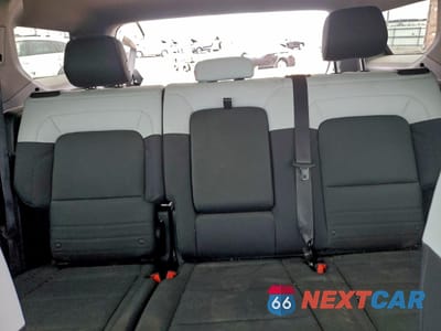 Zdjęcie 10 z 15 samochodu: 2025 GMC HUMMER SUV 2X VIN:1GKT0NDE2SU118177 - miniatura