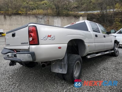 Trzecie zdjęcie samochodu z tyłu: 2005 CHEVROLET SILVERADO K3500 VIN:1GCJK33245F957748 - miniatura