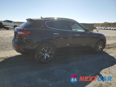 Trzecie zdjęcie samochodu z tyłu: 2018 MASERATI LEVANTE S SPORT VIN:ZN661YUS1JX289463 - miniatura