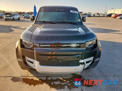 Piąte zdjęcie samochodu w środku: 2024 LAND ROVER DEFENDER 130 S VIN:SALEJFFU6R2265094 - miniatura