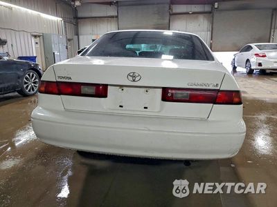 Zdjęcie 6 z 11 samochodu: 1999 TOYOTA CAMRY LE VIN:JT2BG22K5X0374668 - miniatura