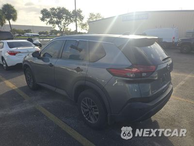 Trzecie zdjęcie samochodu z tyłu: 2021 NISSAN ROGUE S VIN:5N1AT3AA0MC738627 - miniatura