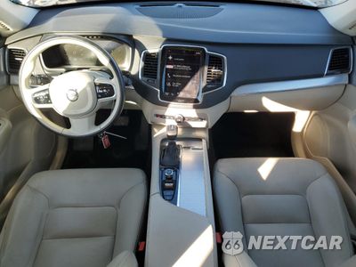 Zdjęcie 8 z 15 samochodu: 2016 VOLVO XC90 T5 VIN:YV4102XK6G1059224 - miniatura