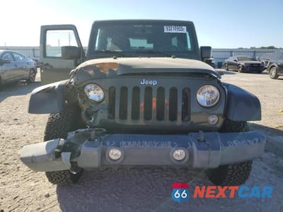 Piąte zdjęcie samochodu w środku: 2015 JEEP WRANGLER UNLIMITED RUBICON VIN:1C4BJWFG8FL638789 - miniatura