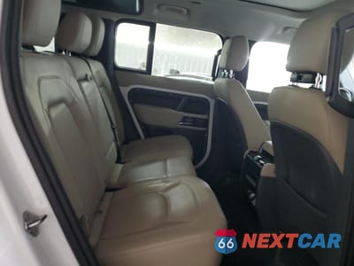 Zdjęcie 10 z 15 samochodu: 2024 LAND ROVER DEFENDER 110 S VIN:SALEJ7EX1R2283617 - miniatura