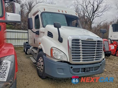 2019 FREIGLINER CASCADIA 113 3AKJGHDV5KDKK2802 - główne zdjęcie licytacji z USA - miniatura