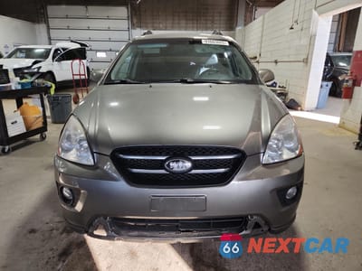 Piąte zdjęcie samochodu w środku: 2009 KIA RONDO LX VIN:KNAFG526297273060 - miniatura