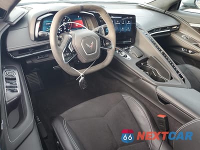 Zdjęcie 8 z 14 samochodu: 2025 CHEVROLET CORVETTE STINGRAY 3LT VIN:1G1YC3D45S5108931 - miniatura