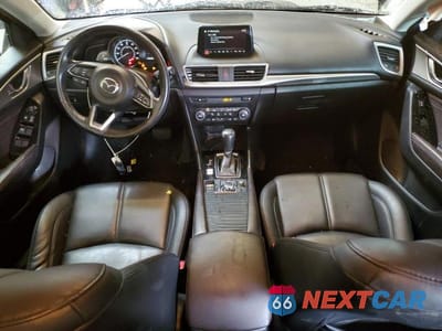 Zdjęcie 8 z 12 samochodu: 2018 MAZDA 3 TOURING VIN:3MZBN1V34JM186589 - miniatura