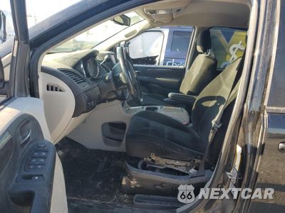 Zdjęcie 7 z 13 samochodu: 2016 DODGE GRAND CARAVAN SXT VIN:2C4RDGCG2GR361680 - miniatura