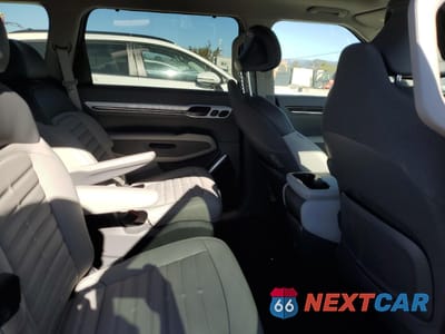 Zdjęcie 11 z 13 samochodu: 2026 KIA EV9 LAND VIN:5XYADFS55TG011384 - miniatura