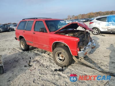 Czwarte zdjęcie samochodu z boku: 1993 CHEVROLET BLAZER S10 VIN:1GNCS13W6P2185559 - miniatura