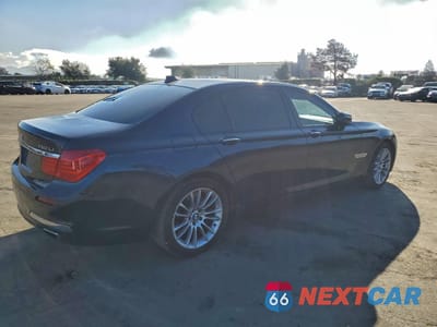 Trzecie zdjęcie samochodu z tyłu: 2010 BMW 750 LI XDRIVE VIN:WBAKC8C53AC430074 - miniatura