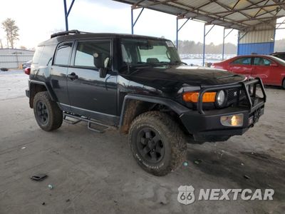 Czwarte zdjęcie samochodu z boku: 2013 TOYOTA FJ CRUISER VIN:JTEBU4BF9DK151916 - miniatura