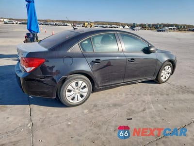 Trzecie zdjęcie samochodu z tyłu: 2013 CHEVROLET CRUZE LS VIN:1G1PA5SH6D7148882 - miniatura