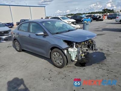 Czwarte zdjęcie samochodu z boku: 2020 KIA RIO S VIN:3KPA24AD7LE284696 - miniatura