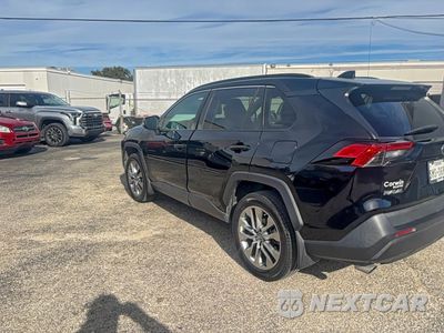Trzecie zdjęcie samochodu z tyłu: 2019 TOYOTA RAV4 XLE PREMIUM VIN:2T3A1RFV7KC047826 - miniatura