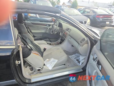 Piąte zdjęcie samochodu w środku: 1999 MERCEDES-BENZ CLK 320 VIN:WDBLK65G9XT009271 - miniatura