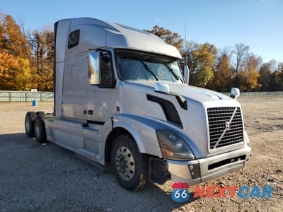 2016 VOLVO VNL SEMI TRUCK 4V4NC9EH0GN939456 - główne zdjęcie licytacji z USA - miniatura