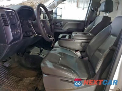 Zdjęcie 7 z 12 samochodu: 2019 CHEVROLET SILVERADO K2500 HEAVY DUTY VIN:1GC1KREG7KF105319 - miniatura