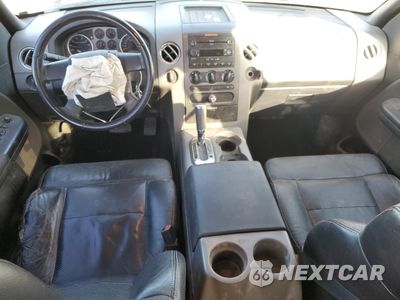 Zdjęcie 8 z 14 samochodu: 2006 FORD F150 SUPERCREW VIN:1FTPW14516KB94981 - miniatura