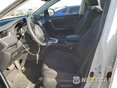 Zdjęcie 7 z 14 samochodu: 2019 TOYOTA RAV4 LE VIN:JTMH1RFV8KJ007931 - miniatura