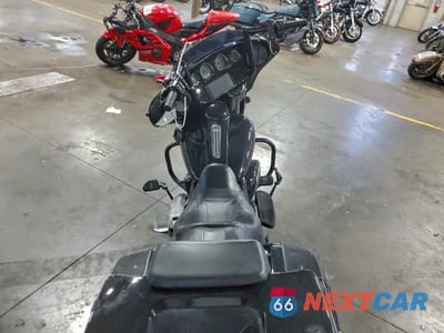 Zdjęcie 6 z 11 samochodu: 2018 HARLEY-DAVIDSON FLHXS STREET GLIDE SPECIAL VIN:1HD1KRC11JB613269 - miniatura