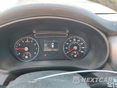 Zdjęcie 9 z 12 samochodu: 2016 KIA SORENTO LX VIN:5XYPGDA39GG051155 - miniatura