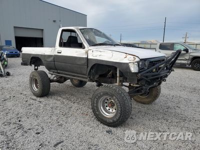 Czwarte zdjęcie samochodu z boku: 1991 TOYOTA PICKUP 1/2 TON SHORT WHEELBASE DLX VIN:JT4VN01D5M0003555 - miniatura