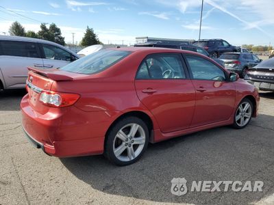 Trzecie zdjęcie samochodu z tyłu: 2013 TOYOTA COROLLA BASE VIN:2T1BU4EE9DC957277 - miniatura
