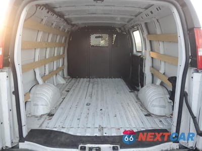 Zdjęcie 10 z 12 samochodu: 2024 CHEVROLET EXPRESS G2500 *** CARGO VAN *** VIN:1GCWGAFP8R1188760 - miniatura