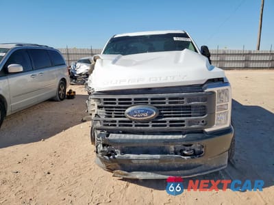 Piąte zdjęcie samochodu w środku: 2024 FORD F250 SUPER DUTY VIN:1FT7W2BA7REF08786 - miniatura