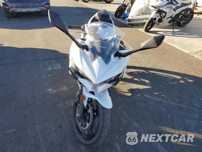 Drugie zdjęcie samochodu z przodu: 2024 KAWASAKI EX500 VIN:ML5EXGG1XRDA18209 - miniatura