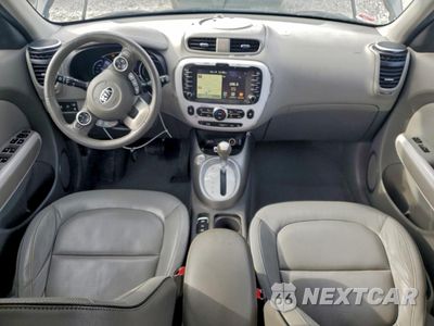 Zdjęcie 8 z 15 samochodu: 2016 KIA SOUL EV + VIN:KNDJX3AE7G7014118 - miniatura