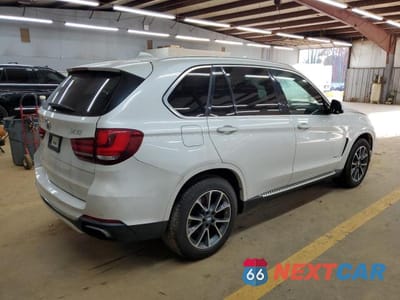 Trzecie zdjęcie samochodu z tyłu: 2017 BMW X5 XDRIVE50I LUX 4.4L V8 VIN:5UXKR6C32H0J85055 - miniatura
