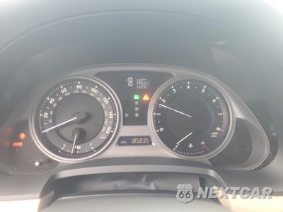 Zdjęcie 9 z 12 samochodu: 2008 LEXUS IS 250 VIN:JTHBK262985057219 - miniatura