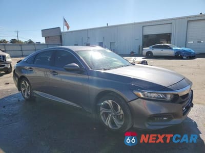 Czwarte zdjęcie samochodu z boku: 2018 HONDA ACCORD EX VIN:1HGCV1F44JA228451 - miniatura