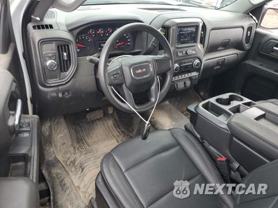 Zdjęcie 8 z 12 samochodu: 2023 GMC SIERRA C1500 VIN:3GTNHAEK7PG363769 - miniatura