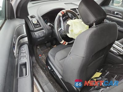 Zdjęcie 8 z 13 samochodu: 2018 FORD EXPLORER XLT VIN:1FM5K8D80JGA56829 - miniatura