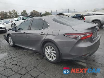 Drugie zdjęcie samochodu z przodu: 2022 TOYOTA CAMRY LE VIN:4T1C11BKXNU050110 - miniatura