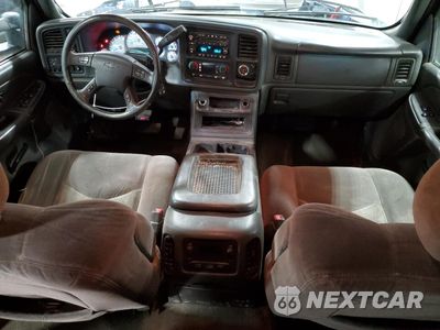 Zdjęcie 8 z 13 samochodu: 2006 CHEVROLET SILVERADO K2500 HEAVY DUTY VIN:1GCHK23DX6F170962 - miniatura