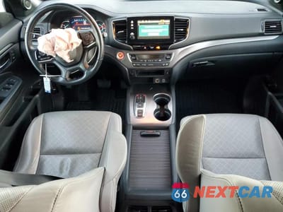 Zdjęcie 8 z 12 samochodu: 2021 HONDA PASSPORT EXL VIN:5FNYF8H59MB006564 - miniatura