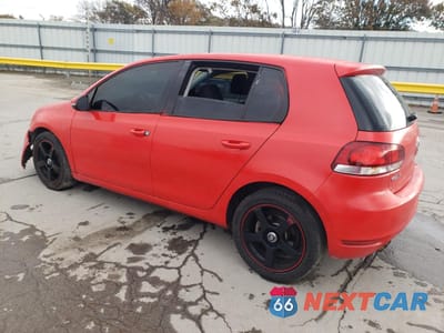 Drugie zdjęcie samochodu z przodu: 2010 VOLKSWAGEN GOLF VIN:WVWDA7AJ5AW101371 - miniatura